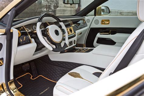 rolls royce wraith interior design.